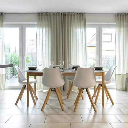 Modern Wohnen I Smart Tv I Terrasse I 2X Parkplatz I 2 Schlafzimmer I 6 Schlafplaetze Bad Oeynhausen Exteriör bild