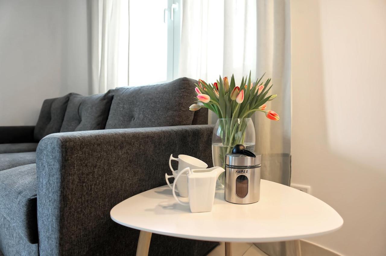 Modern Wohnen I Smart Tv I Terrasse I 2X Parkplatz I 2 Schlafzimmer I 6 Schlafplaetze Bad Oeynhausen Exteriör bild