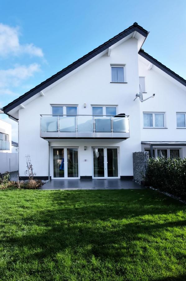 Modern Wohnen I Smart Tv I Terrasse I 2X Parkplatz I 2 Schlafzimmer I 6 Schlafplaetze Bad Oeynhausen Exteriör bild