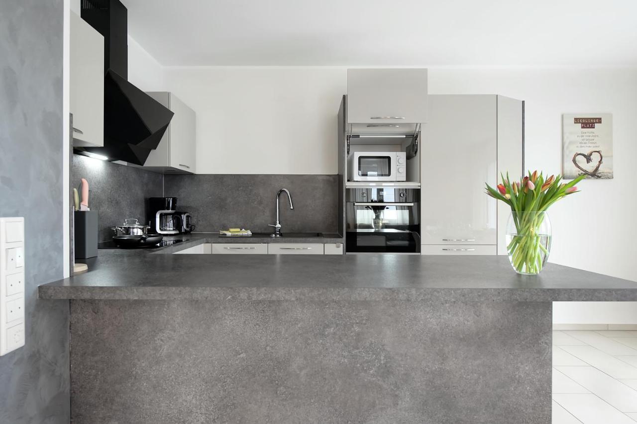 Modern Wohnen I Smart Tv I Terrasse I 2X Parkplatz I 2 Schlafzimmer I 6 Schlafplaetze Bad Oeynhausen Exteriör bild