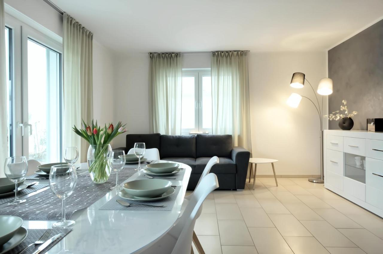 Modern Wohnen I Smart Tv I Terrasse I 2X Parkplatz I 2 Schlafzimmer I 6 Schlafplaetze Bad Oeynhausen Exteriör bild